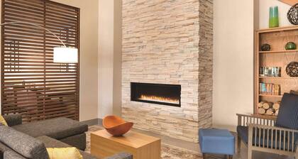Country Inn & Suites by Radisson, Galena, IL