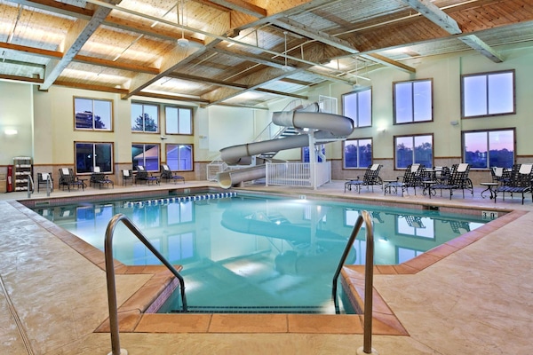 2 indoor pools, open 6:00 AM to 10:00 PM, sun loungers