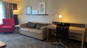 1 bedroom, hypo-allergenic bedding, pillow-top beds, desk