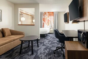 Suite, 1 King Bed with Sofa bed