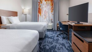 A hotel room with two beds, a desk, a TV, and a window with curtains. - Fairfield Inn & Suites by Marriott Cincinnati Eastgate (Cincinnati)