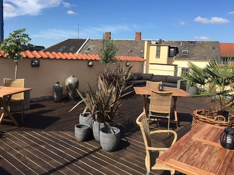 Sundeck