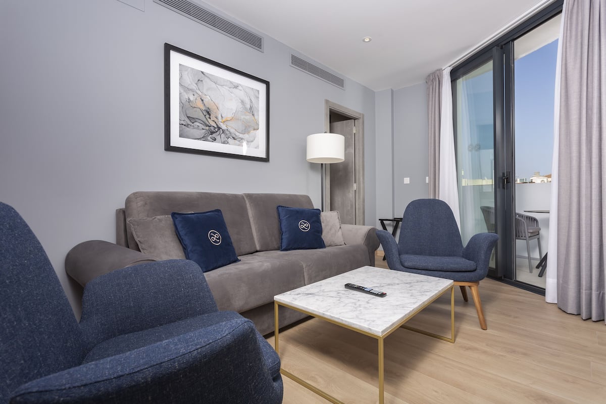 Suite | 1 bedroom, minibar, in-room safe, soundproofing