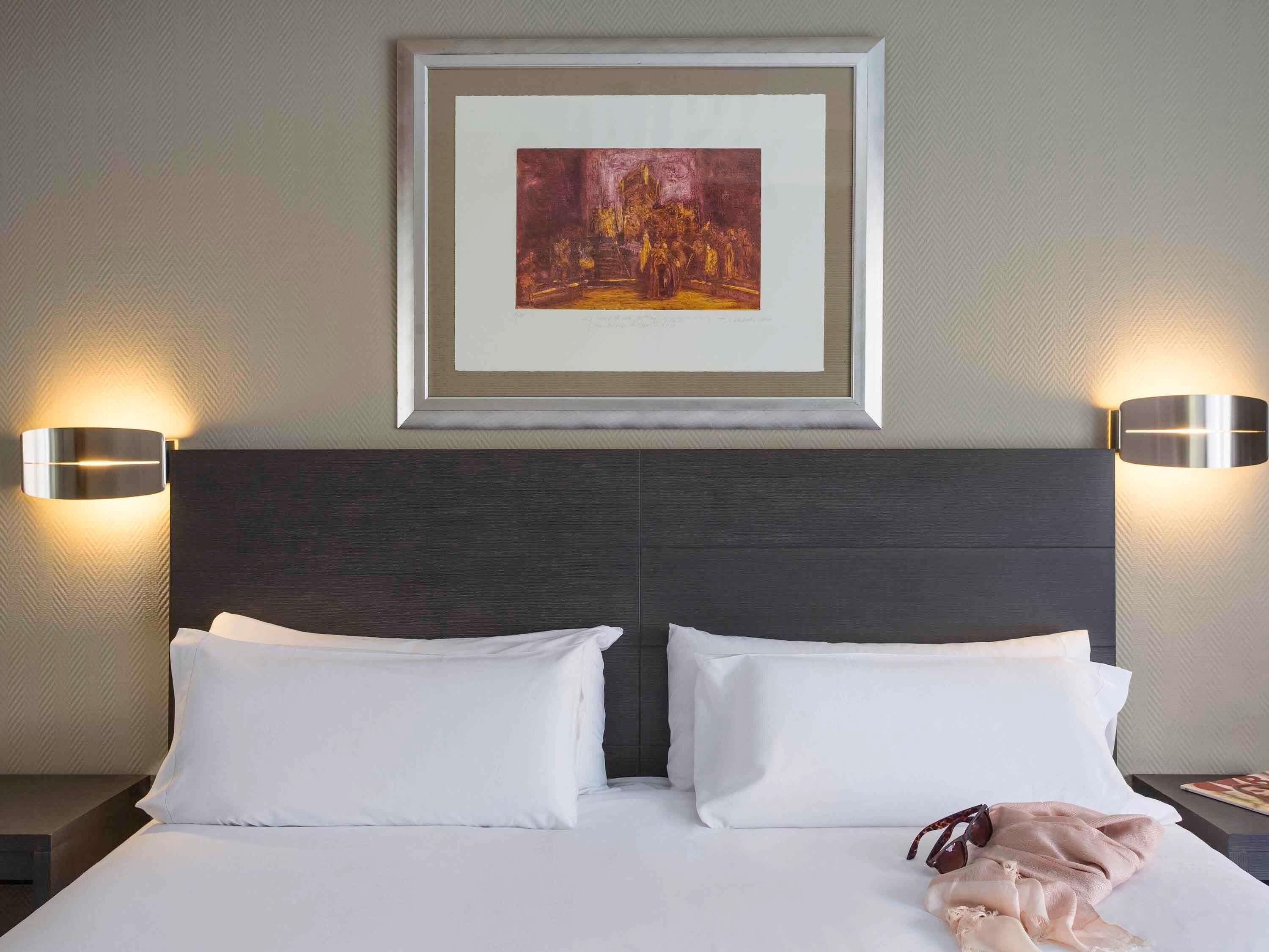 ルーム ダブルベッド 1 台 | 高級寝具、羽毛の掛け布団、ミニバー、セーフティボックス (室内)