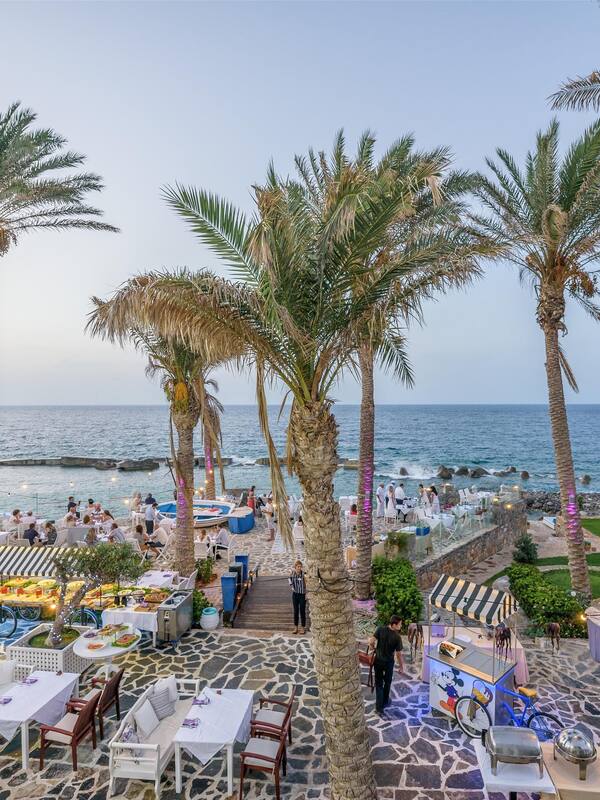 6 restaurants, breakfast, lunch served; local and international cuisine