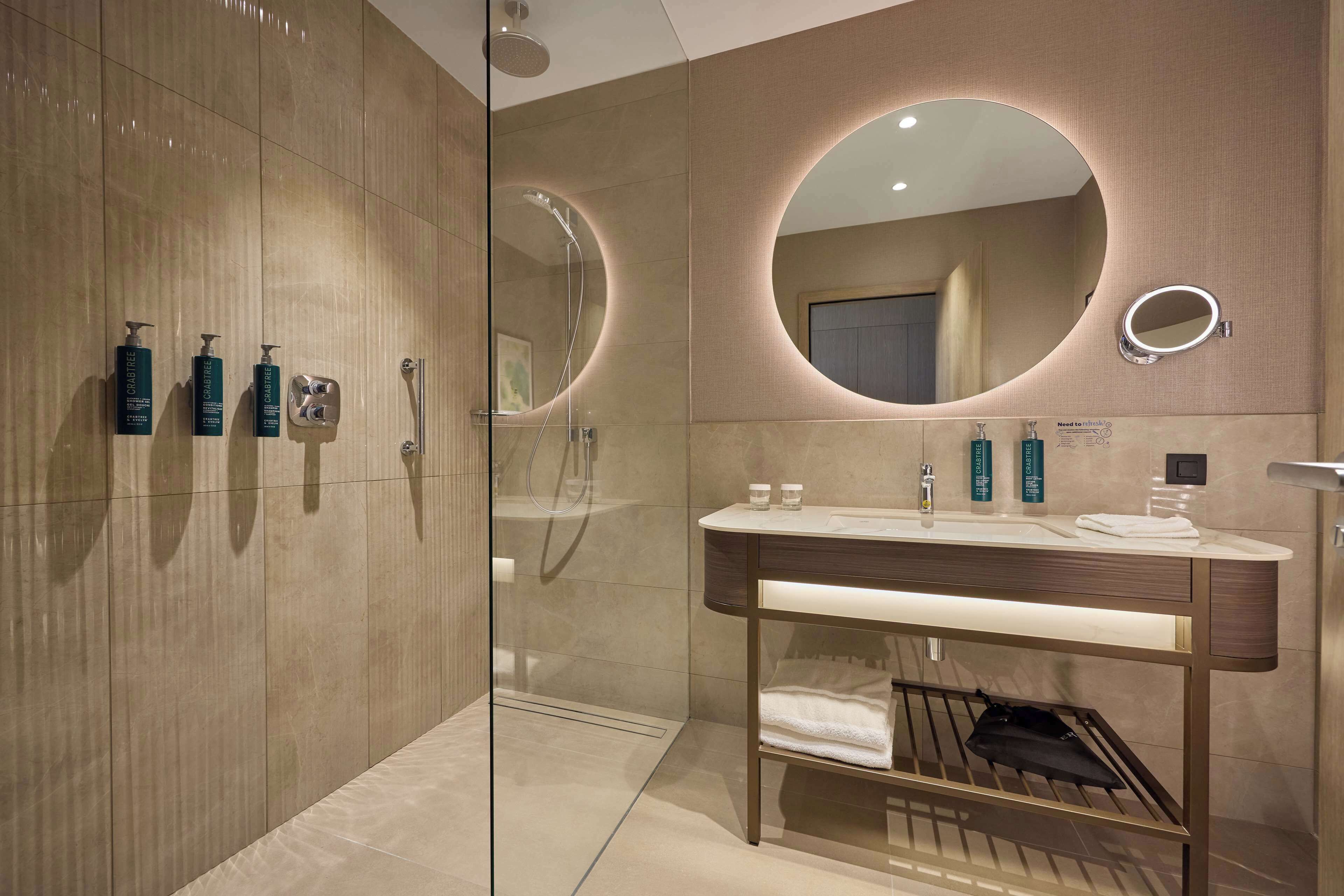 Bathroom shower