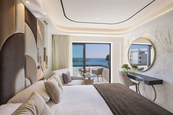 Elegance Room, Sea View | In-room safe, desk, laptop workspace, soundproofing