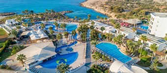 亞當斯海灘水療飯店