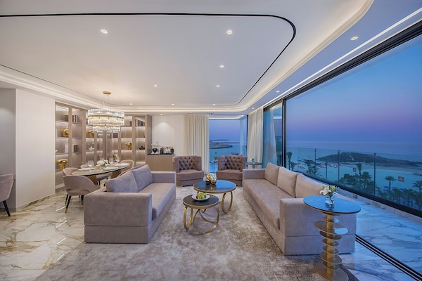 Royal Suite