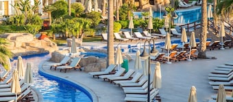 Adams Beach Hotel & Spa