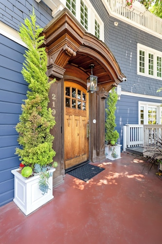 Channel Road Inn, A Four Sisters Inn