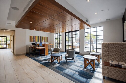 Holiday Inn Express Mira Mesa-San Diego by IHG