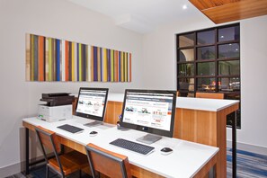 Business center - Holiday Inn Express Mira Mesa-San Diego by IHG (San Diego)