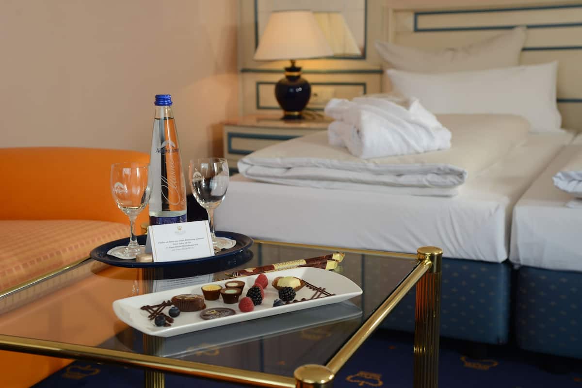 deluxe double room | room amenity