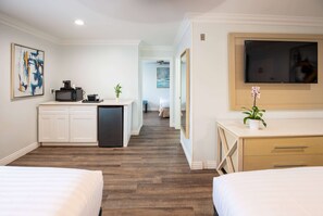 Suite, Non Smoking (Two-Bedroom) | Pillowtop beds, in-room safe, desk, iron/ironing board - Ramada Limited Redondo Beach (Redondo Beach)