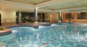 Una piscina techada