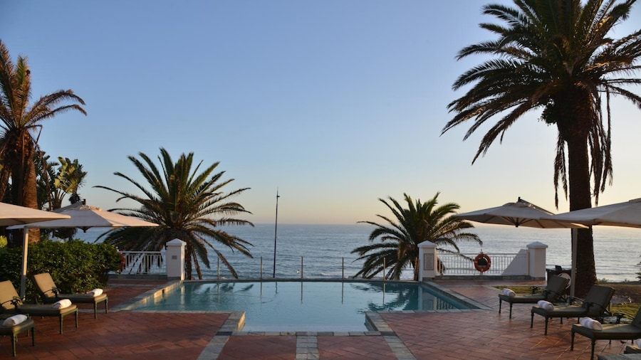 Courtyard Hotel Gqeberha