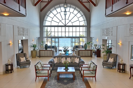 Lobby. Courtyard Hotel Gqeberha