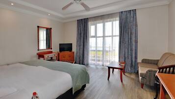 1 bedroom, premium bedding, Select Comfort beds, in-room safe