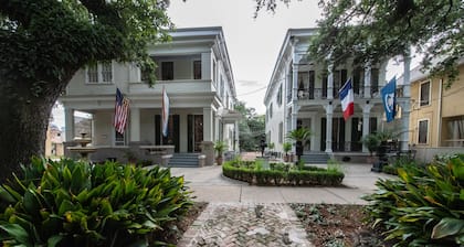 Degas House