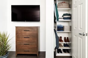 1 dormitorio, escritorio, wifi y ropa de cama