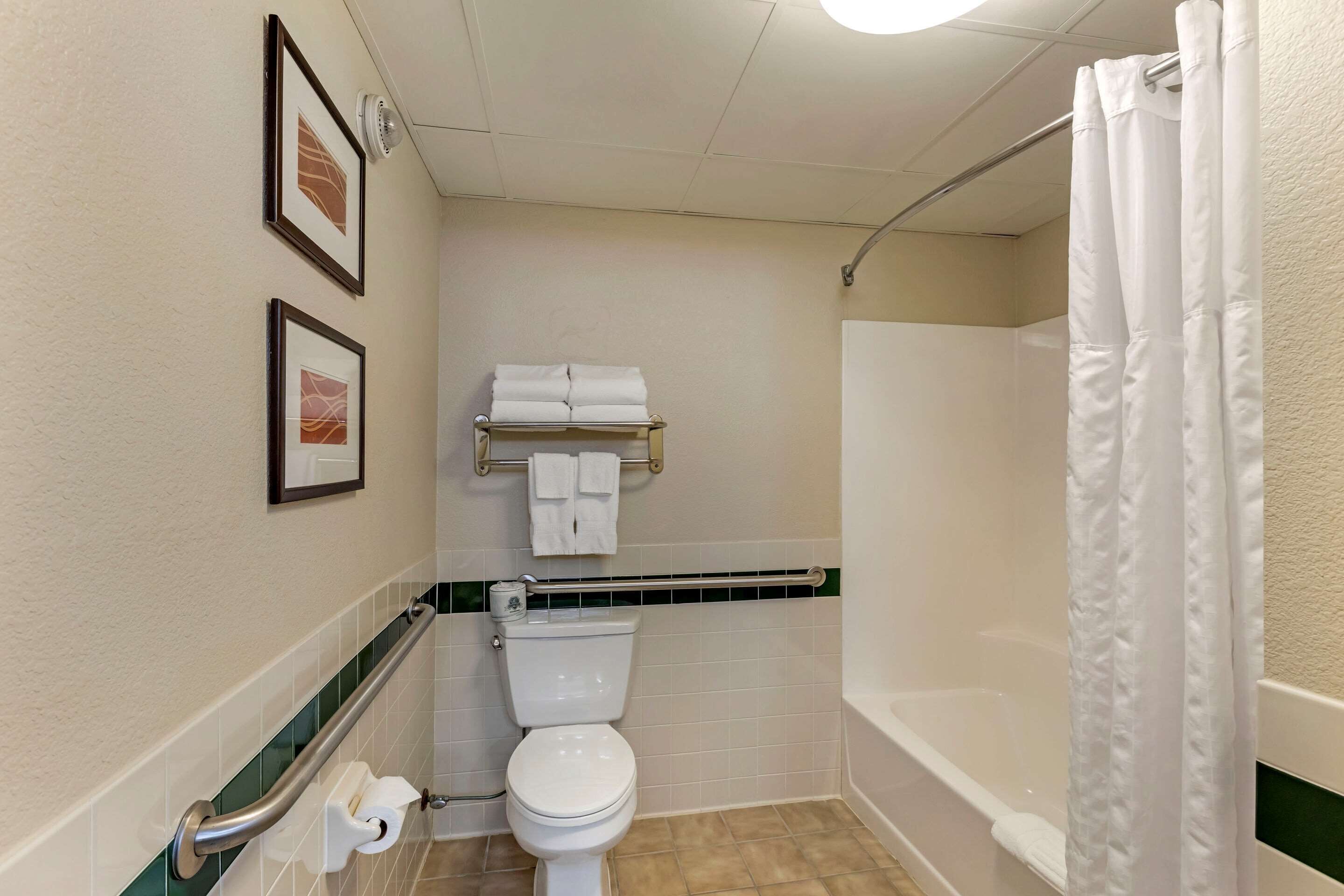 desk, soundproofing, iron/ironing board, free wifi