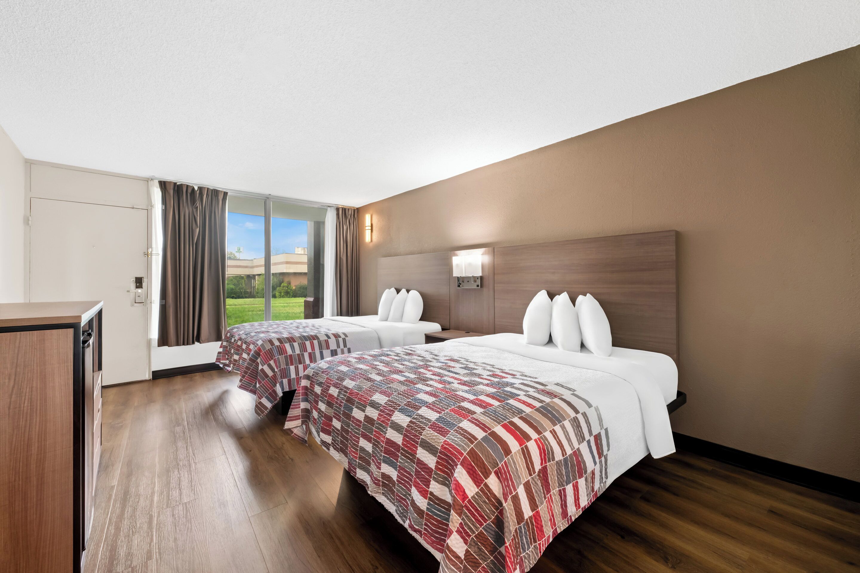 Blackout curtains, free cots/infant beds, free WiFi, alarm clocks