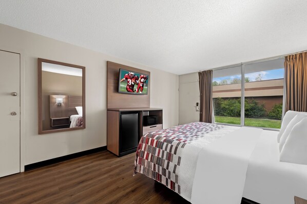 Habitación superior, 1 cama de matrimonio grande, no fumadores | Cortinas opacas, cunas gratuitas, wifi gratis y ropa de cama