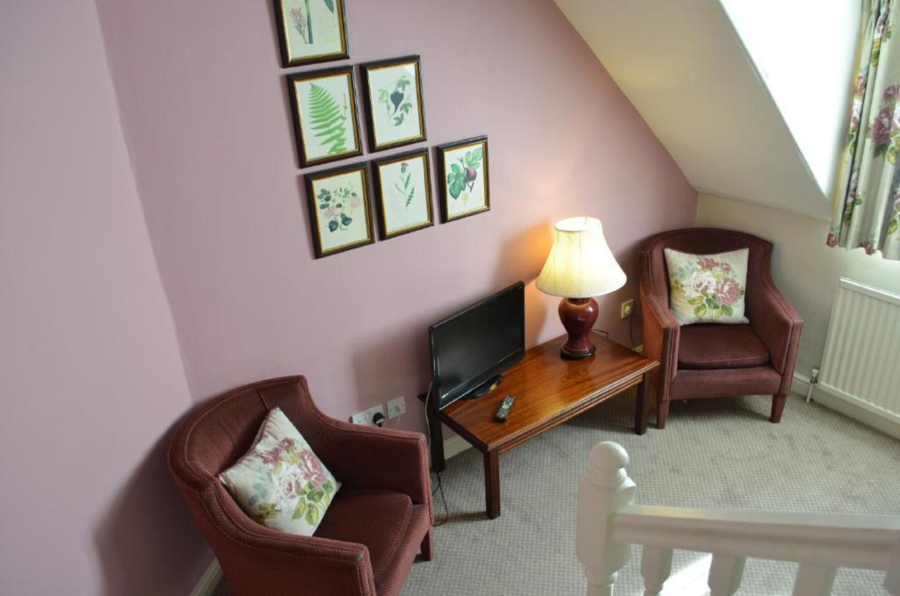junior double or twin | in-room safe, iron/ironing board, free wifi, bed sheets