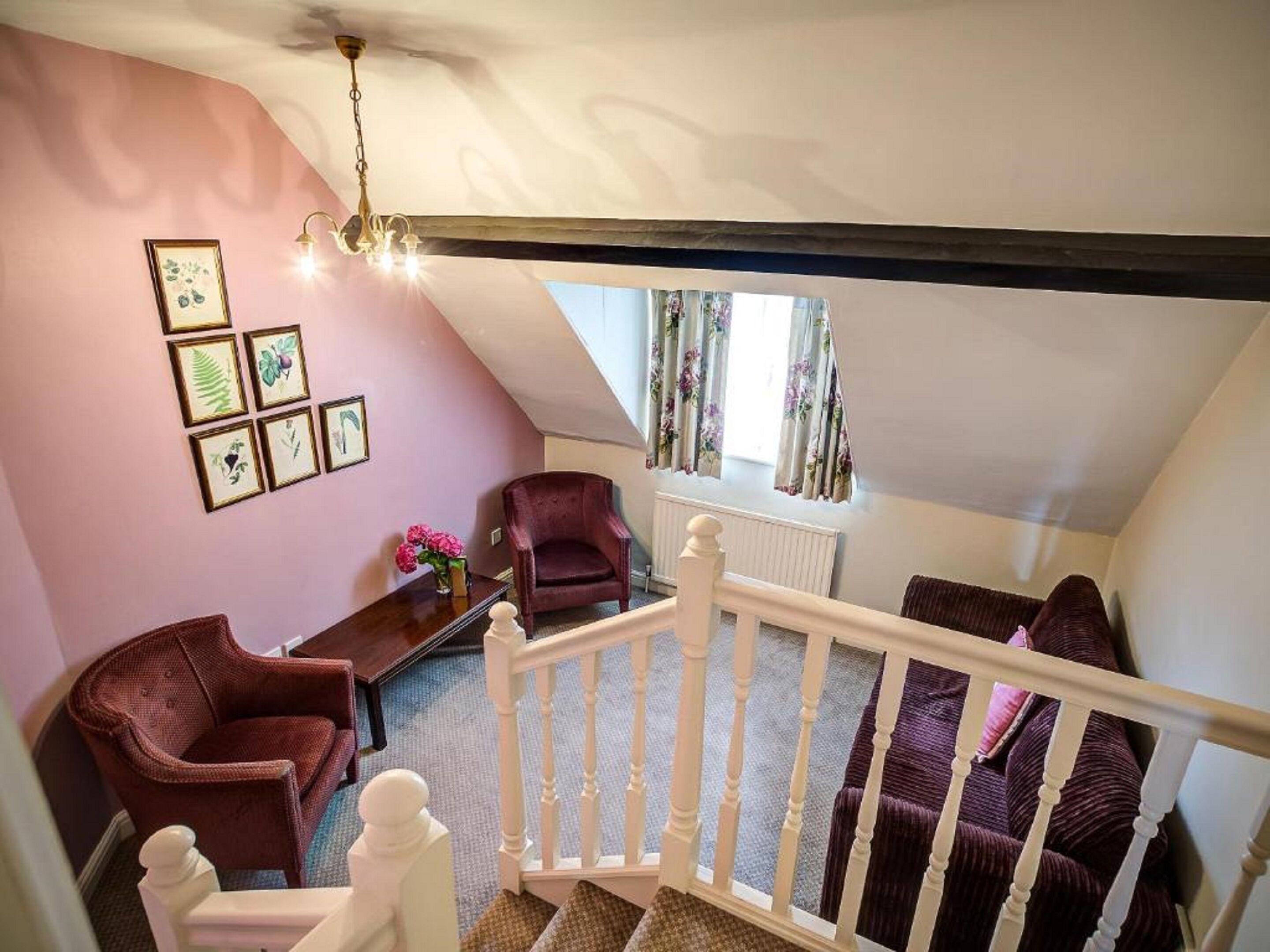 junior double or twin | in-room safe, iron/ironing board, free wifi, bed sheets