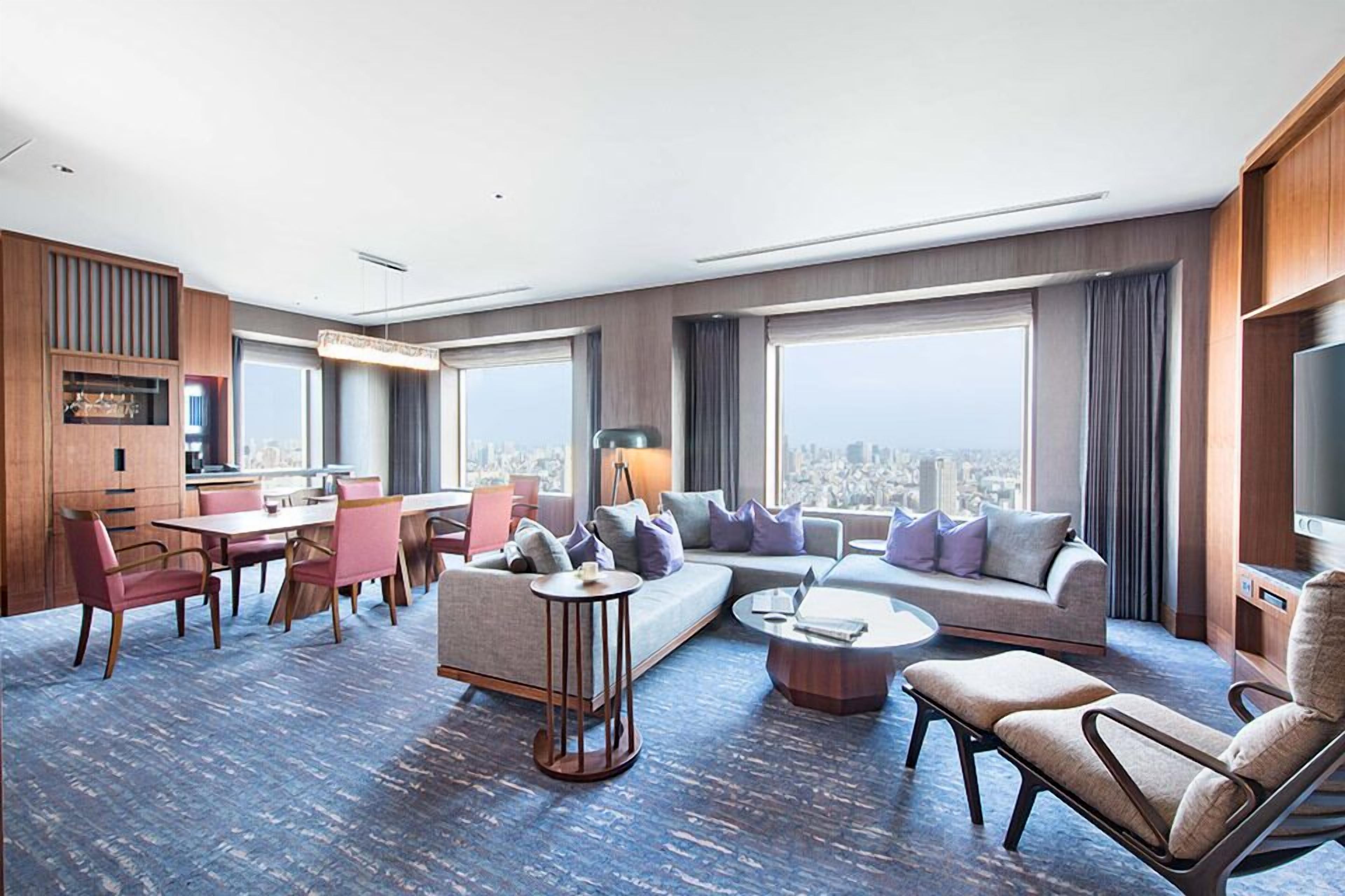 豪華套房, 非吸煙房 (Corner Suite/ With Lounge Access) | 高級寢具、羽絨被、迷你吧、客房內保險箱