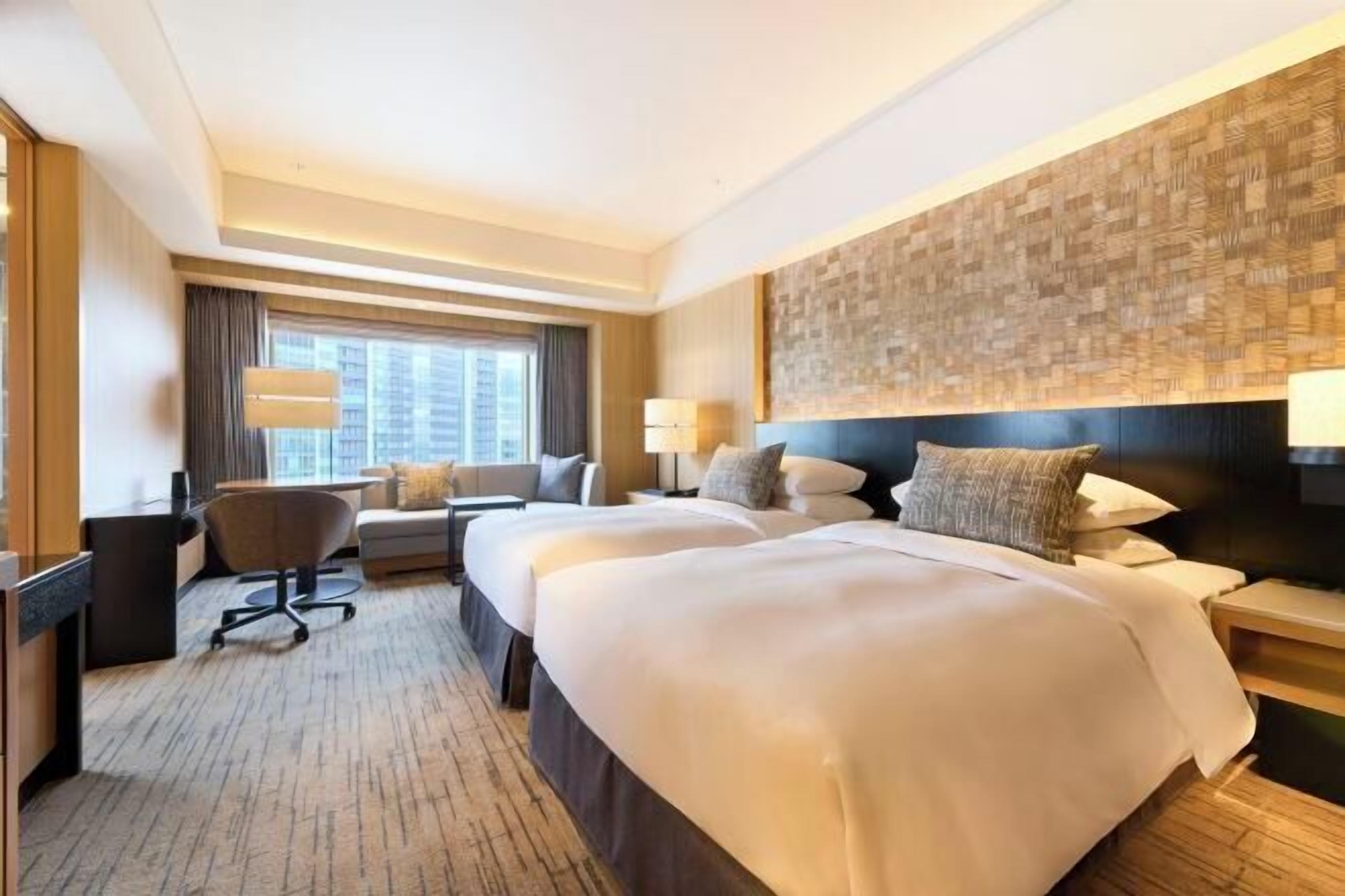 Biancheria da letto di alta qualità, copriletto in piuma, minibar