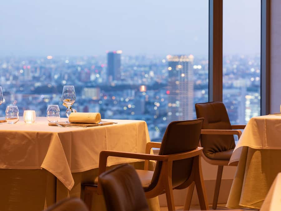 7 restaurants servant le petit déjeuner, spécialités Cuisine française