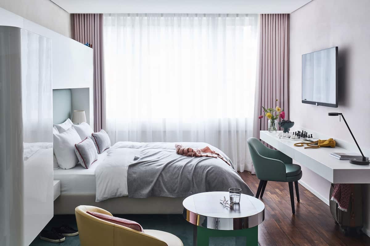 Superior-rum | 1 sovrum, sängtillbehör av högsta kvalitet och minibar