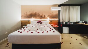 Standard Apartment One Queen Bed