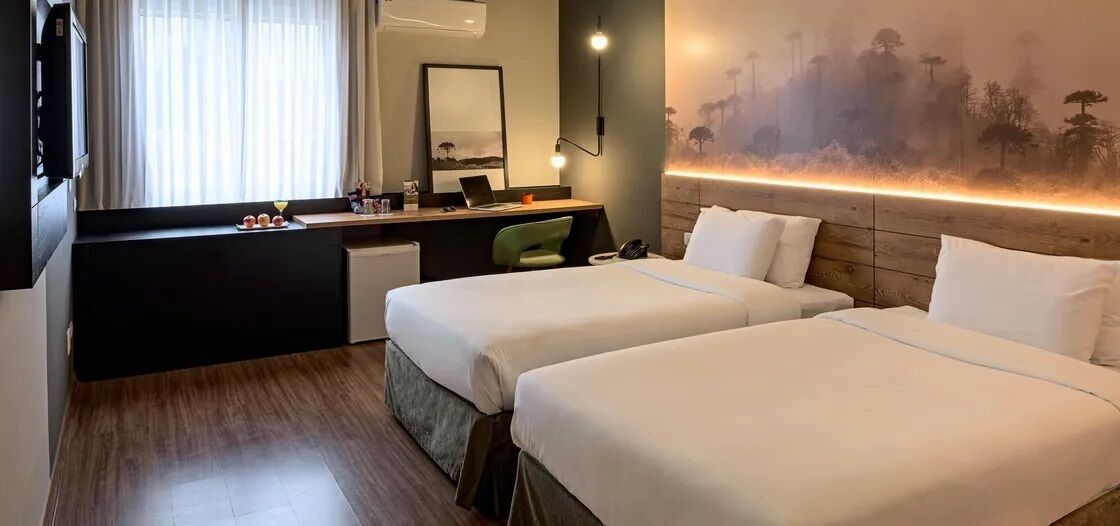 1 bedroom, hypo-allergenic bedding, minibar, in-room safe