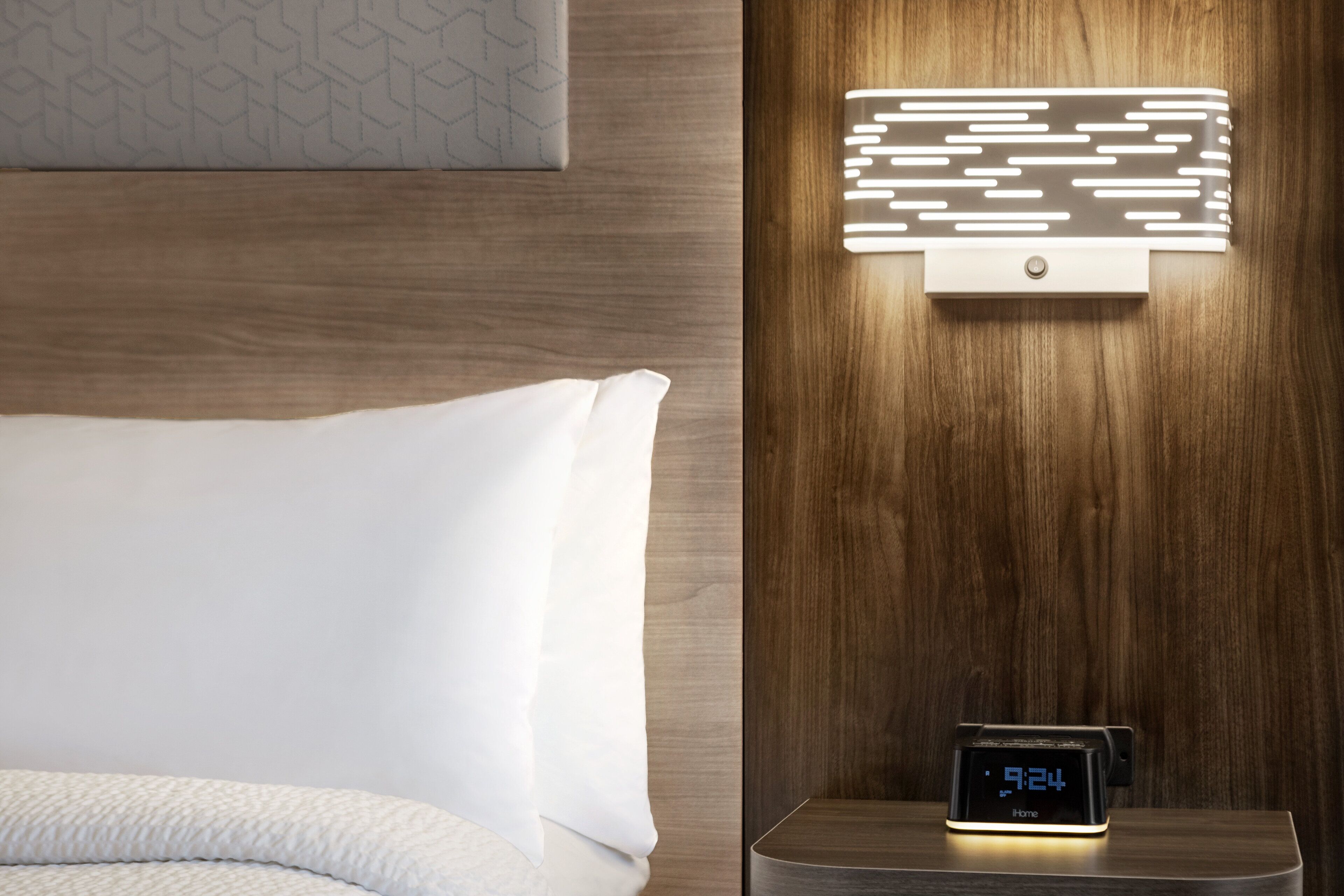 1 bedroom, in-room safe, desk, iron/ironing board