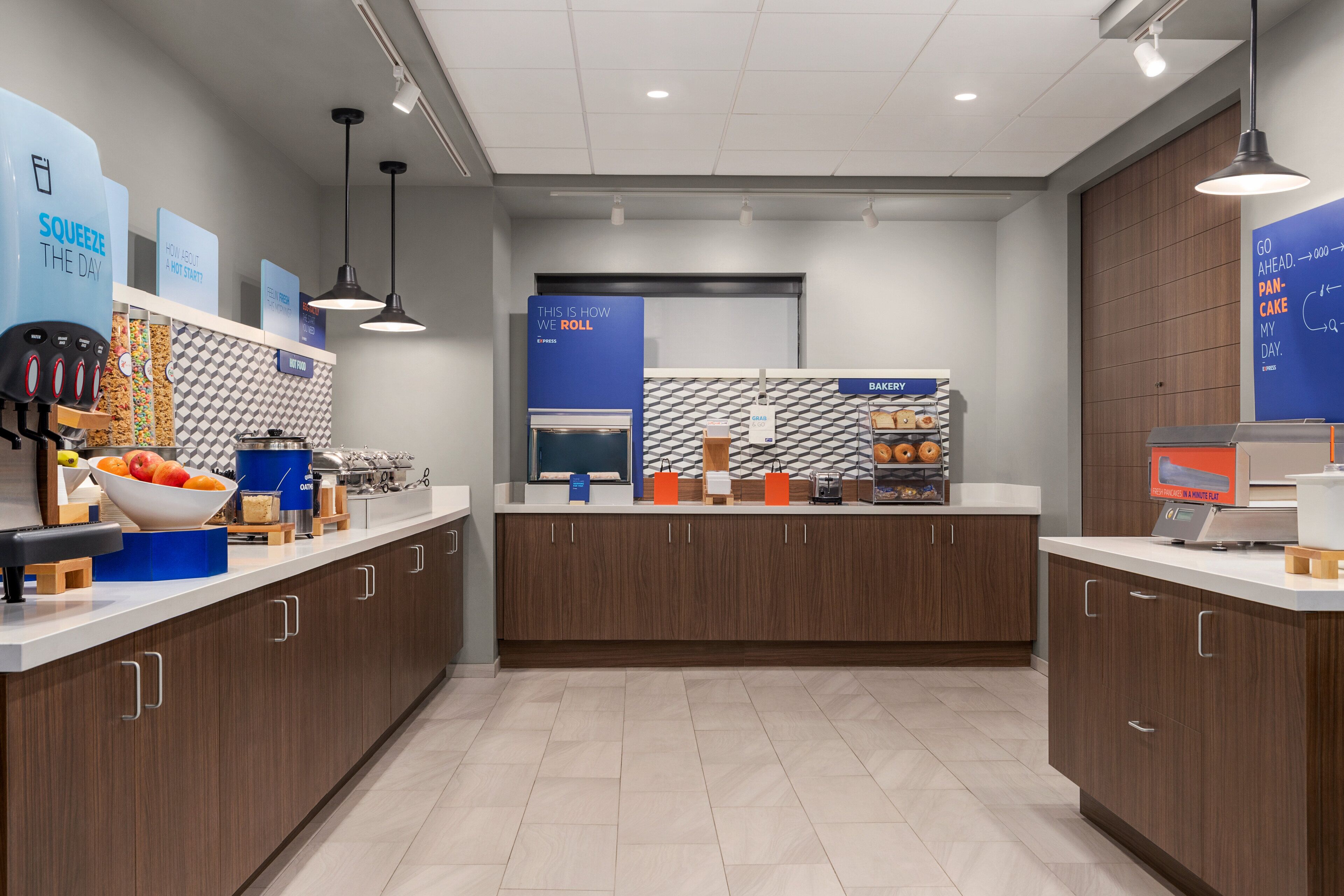 free buffet breakfast