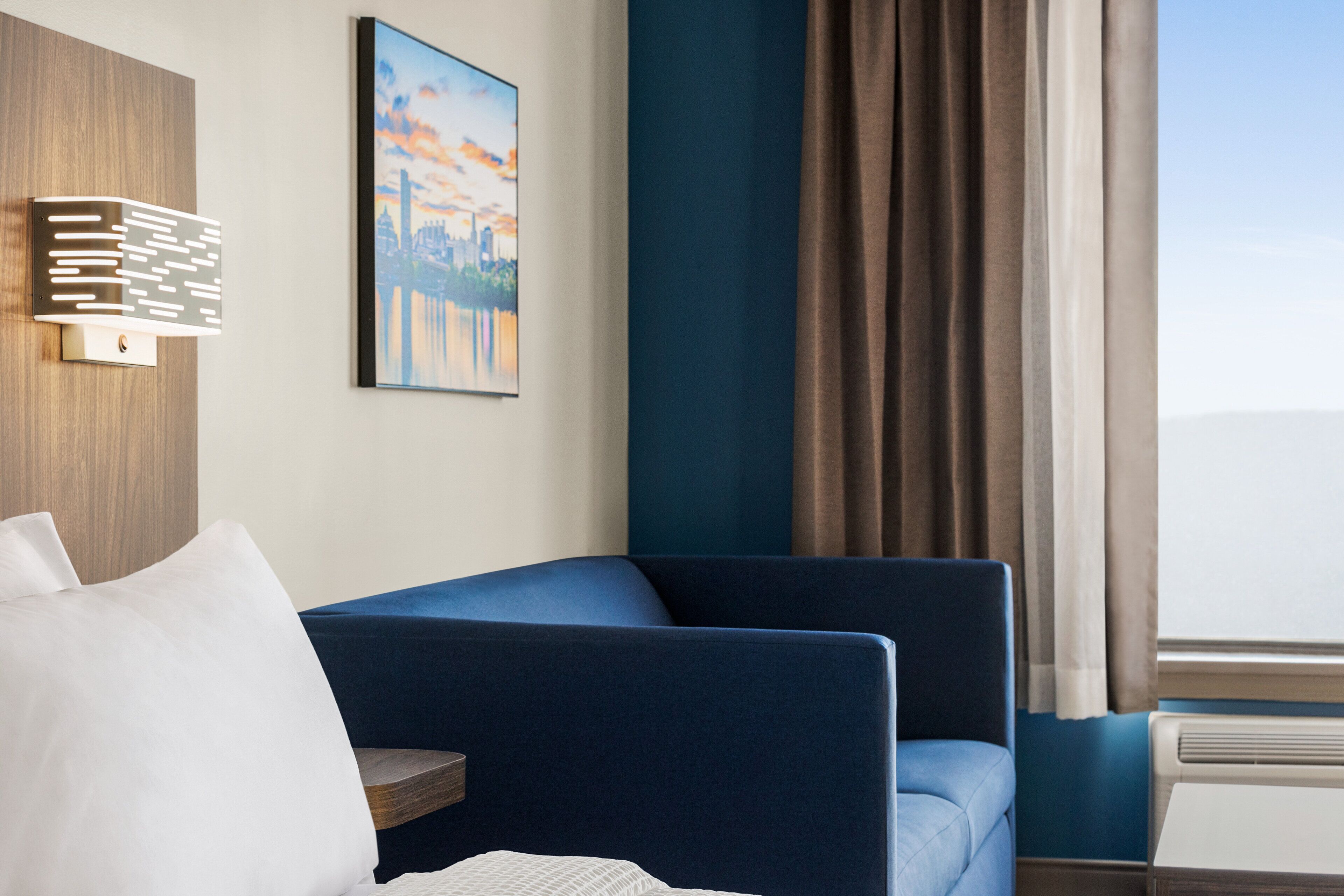 1 bedroom, in-room safe, desk, iron/ironing board