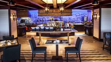 Breakfast, lunch, dinner served; international cuisine