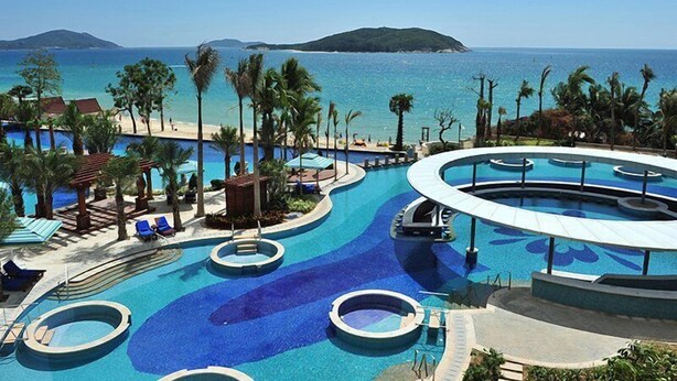 Outdoor pool - Ocean View Resort Yalong Bay (former Holiday inn Y (Sanya)