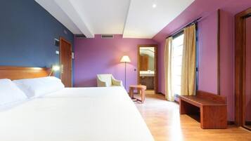 1 slaapkamer, luxe beddengoed, donsdekens, een minibar