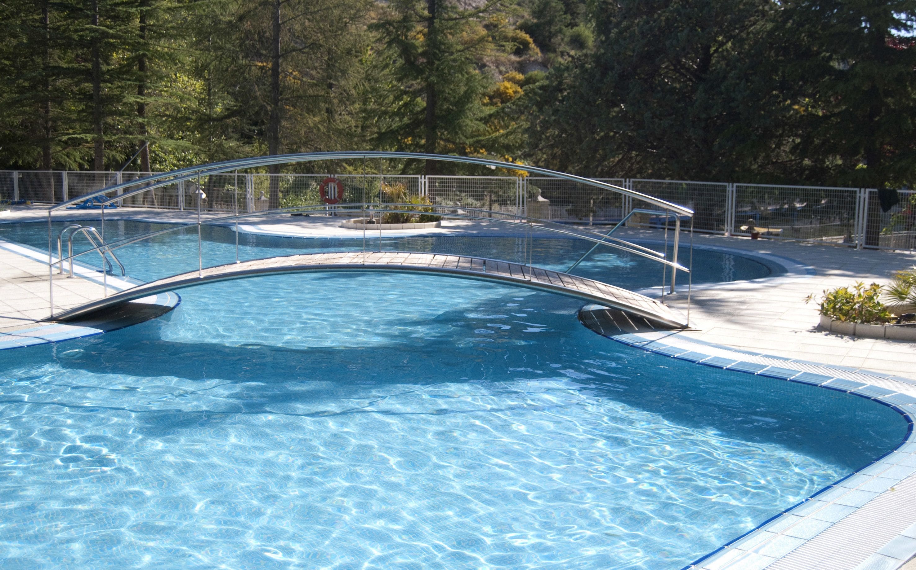 屋内プール、サンラウンジャー