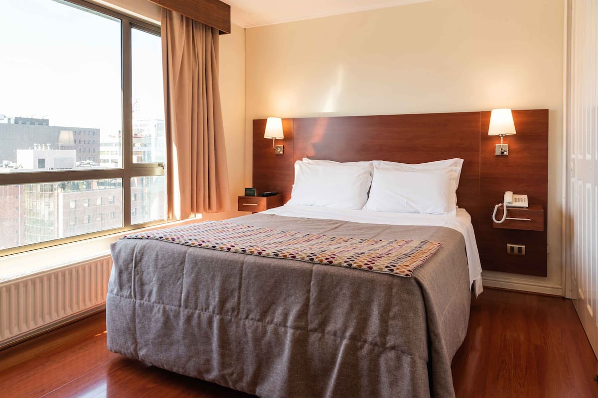 1 habitación, minibar, caja de seguridad en la habitación y escritorio