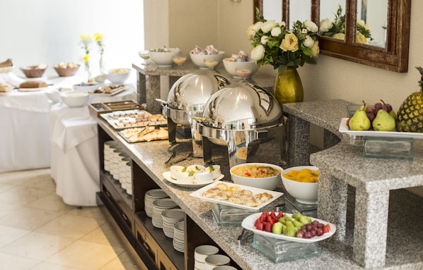Tägliches inbegriffenes Frühstücksbuffet