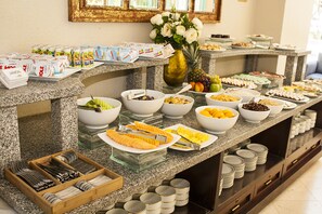 Tägliches inbegriffenes Frühstücksbuffet