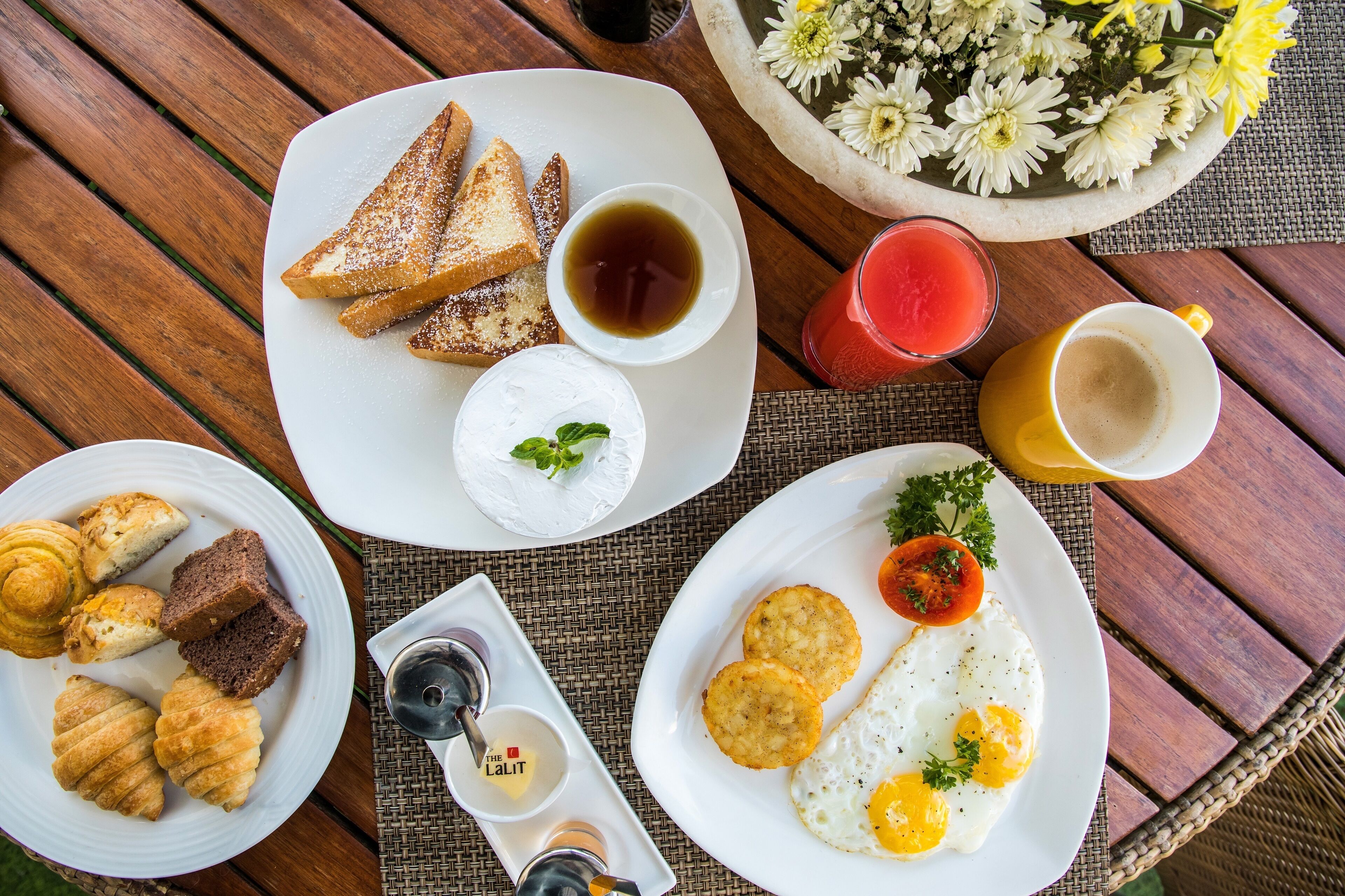 Daily buffet breakfast (INR 500 per person)