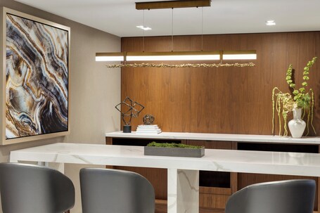 Crowne Plaza Toronto Airport, an IHG Hotel - Image 18