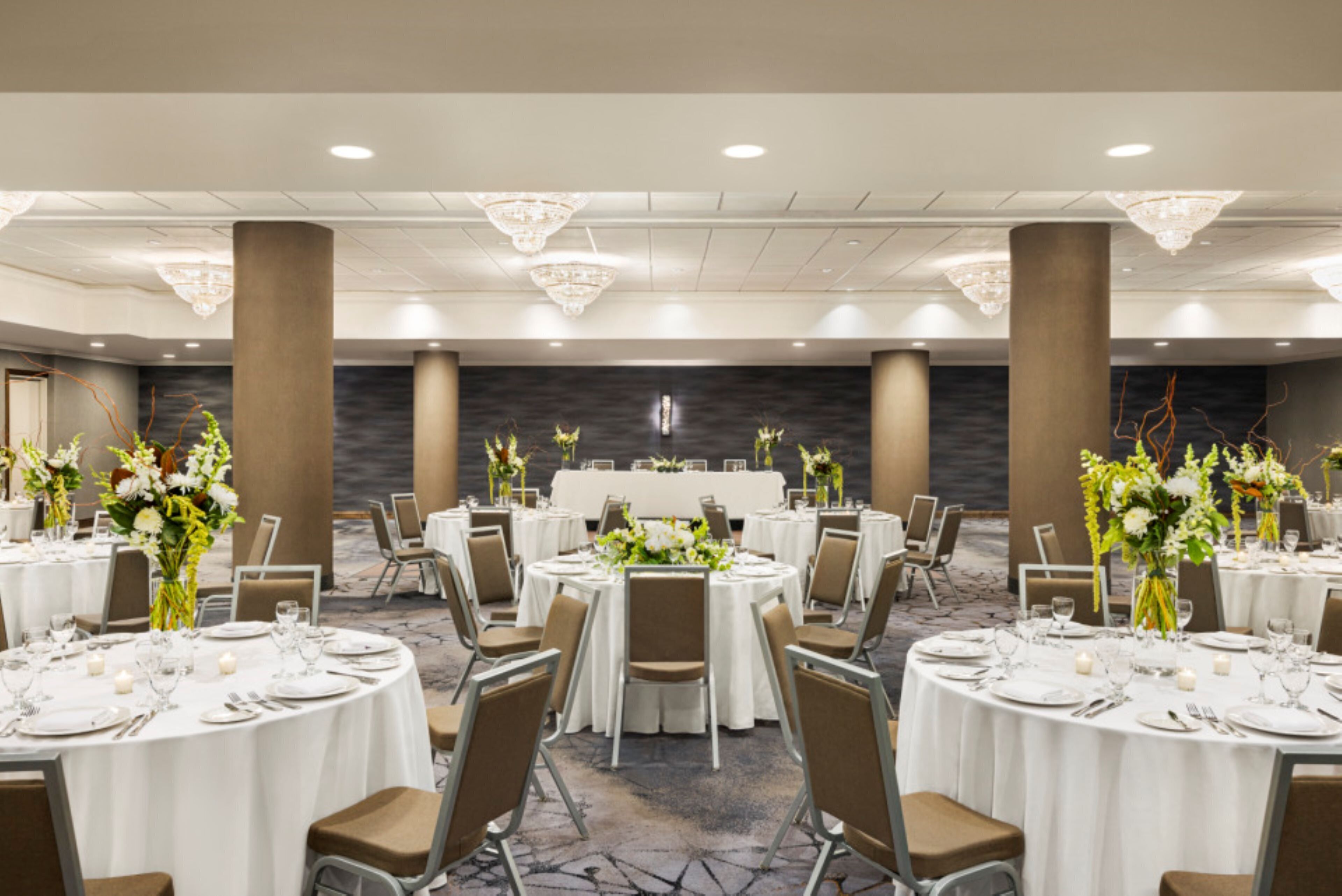 Photo - Crowne Plaza Toronto Airport by IHG