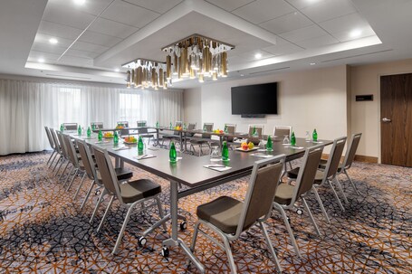 Crowne Plaza Toronto Airport, an IHG Hotel - Image 26